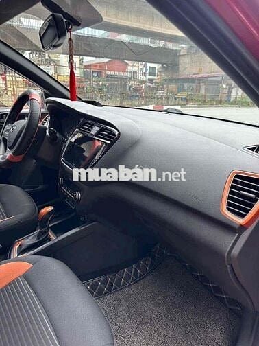 Hyundai i20 2017 Active 1.4 AT - 70000 km