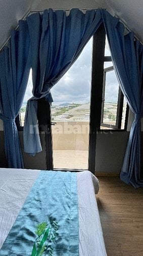 -Cho thuê ngắn hoặc lâu dài nhà Mặt Tiền,mới đẹp nội thất đúng như hìn