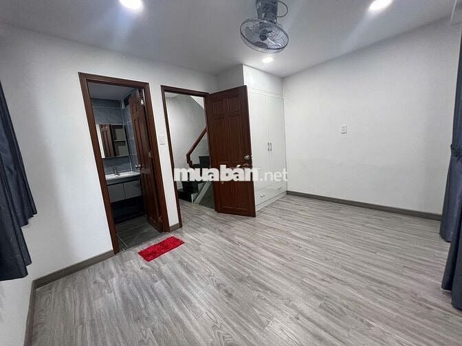 nhà cho thuê mới 100% ở 124/38 trần quang khải P.tân định quận 1