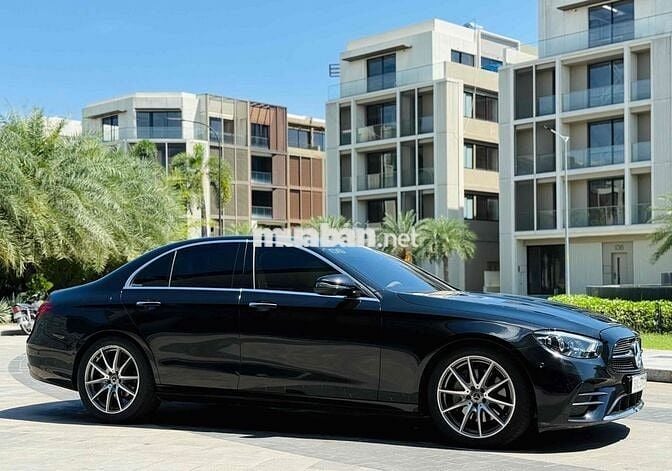 E300 AMG Model 2022- 41000 km chỉ từ 300tr