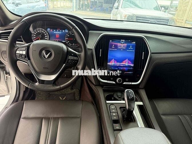 VinFast Lux A2.0 2021 Premium 2.0 AT - 57000 km