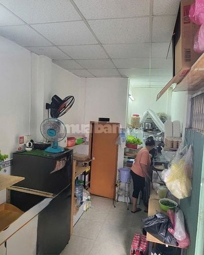 Bán nhà 654/8 Cộng Hòa, P.13, Tân Bình, ngay nhà ga T3