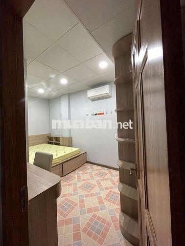 nhà NC 2PN Bến Vân Đồn gần Khánh Hội cầu Camettle đh Ng Tất Thành