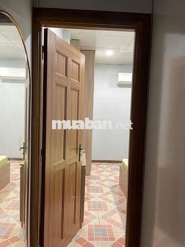 nhà NC 2PN Bến Vân Đồn gần Khánh Hội cầu Camettle đh Ng Tất Thành