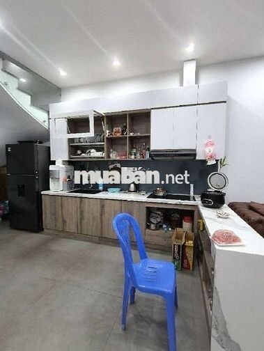 CẦN BÁN NHÀ GẤP SỔ ĐỎ CHÍNH CHỦ