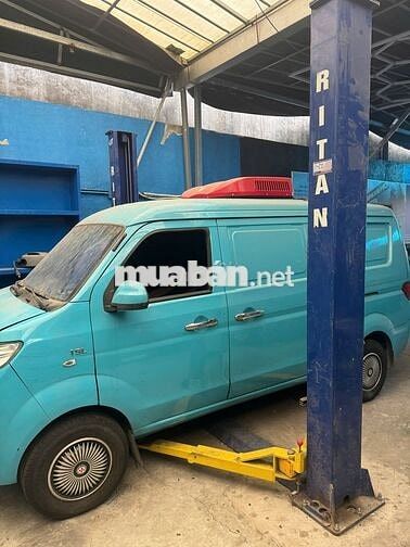 Cho thuê lại gara hoặc sang nhượng cả gara 10x30 ở lê thị hà hóc môn