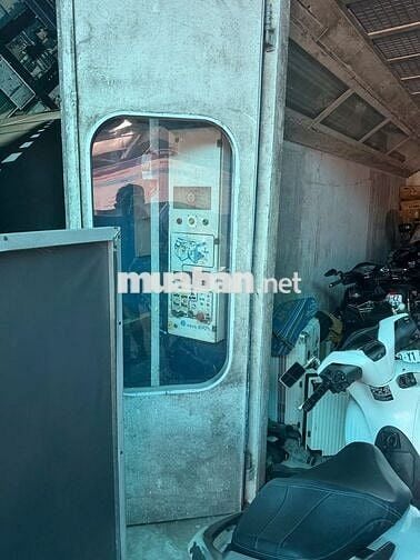 Cho thuê lại gara hoặc sang nhượng cả gara 10x30 ở lê thị hà hóc môn