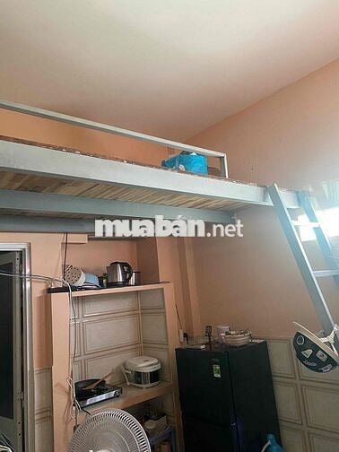 Cho thuê phòng sạch, đẹp, có máy lạnh, có gác, toilet riêng