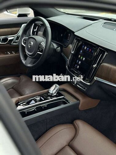 VOLVO S90 2021