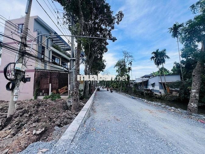Đất rộng mặt tiền TRẦN VĂN HIỂN thuận tiện kinh doanh