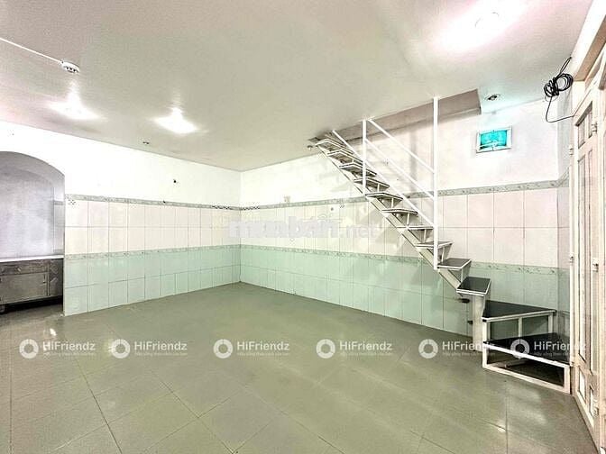 NHÀ 1 TRỆT 1 LỬNG 2 WC RỘNG 70m2 CÓ SÂN TRƯỚC - SẴN 2 MÁY LẠNH