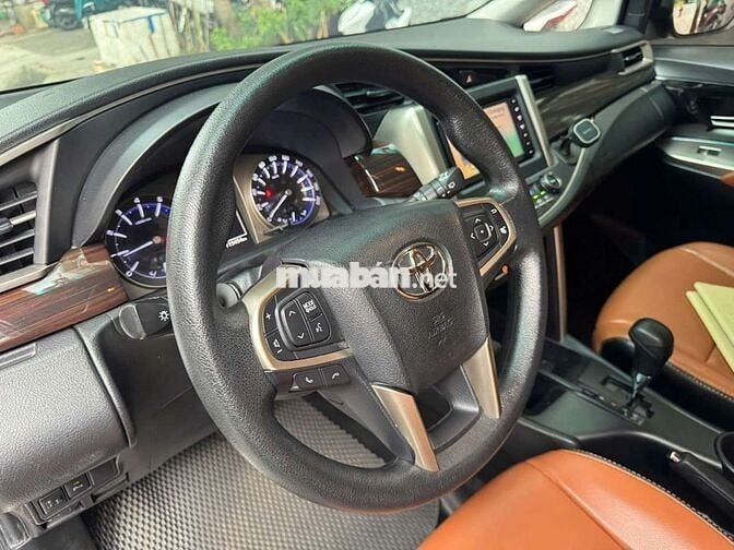 TOYOTA INNOVA 2.0G 115000 km