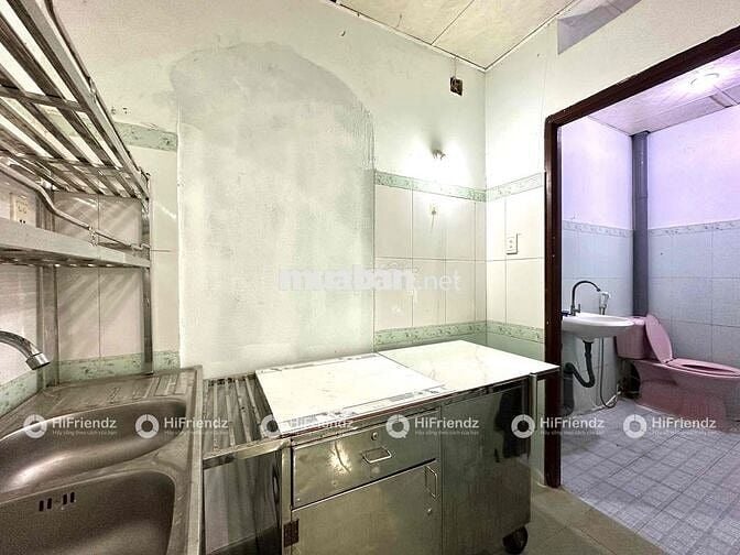 NHÀ 1 TRỆT 1 LỬNG 2 WC RỘNG 70m2 CÓ SÂN TRƯỚC - SẴN 2 MÁY LẠNH