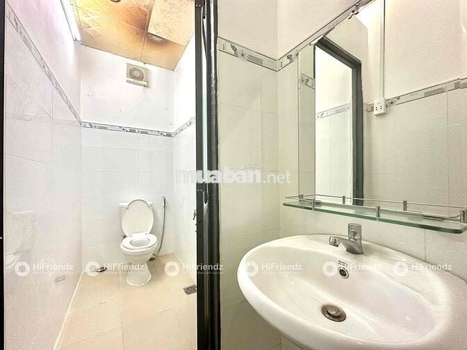 NHÀ 1 TRỆT 1 LỬNG 2 WC RỘNG 70m2 CÓ SÂN TRƯỚC - SẴN 2 MÁY LẠNH