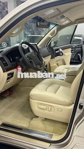Toyota Land Cruiser LC200, sản xuất 2016 cực mới.