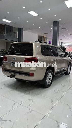 Toyota Land Cruiser LC200, sản xuất 2016 cực mới.