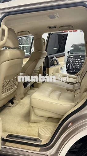 Toyota Land Cruiser LC200, sản xuất 2016 cực mới.