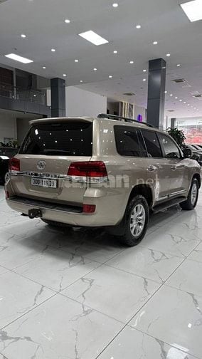 Bán Toyota Land Cruiser LC200, sản xuất 2016. Xe cực mới.