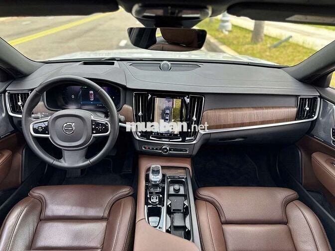 VOLVO S90 2021