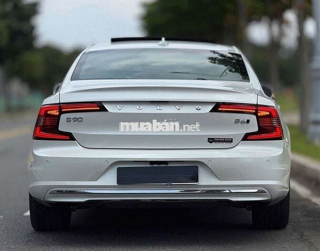 VOLVO S90 2021