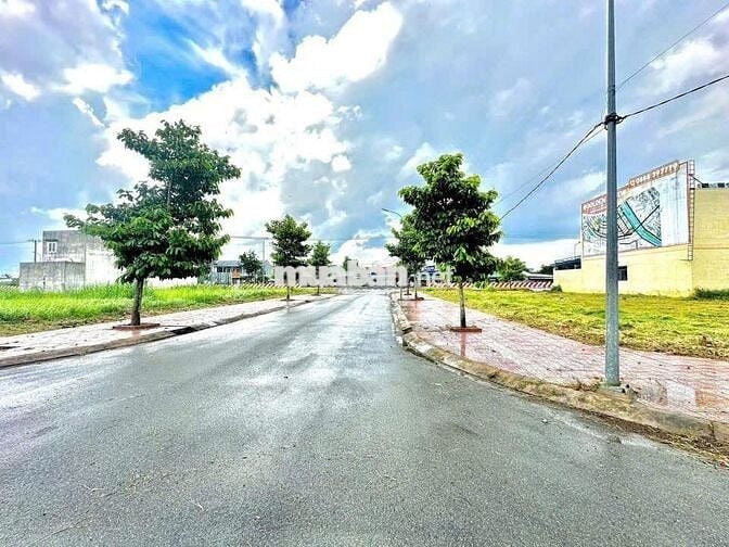 NGuồn ngộp chính chủ - ngay bên KCN_Giá 1tyxx _thích hợp xây phòng trọ