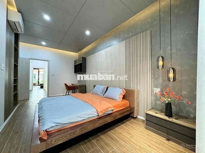 cần thanh lí gấp căn nhà Nguyễn Tri Phương _Q10. hẻm rộng 6M