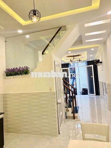 🆘️Cho thuê nhà nguyên căn hẻm xe tải, P6, GV, có nội thất.