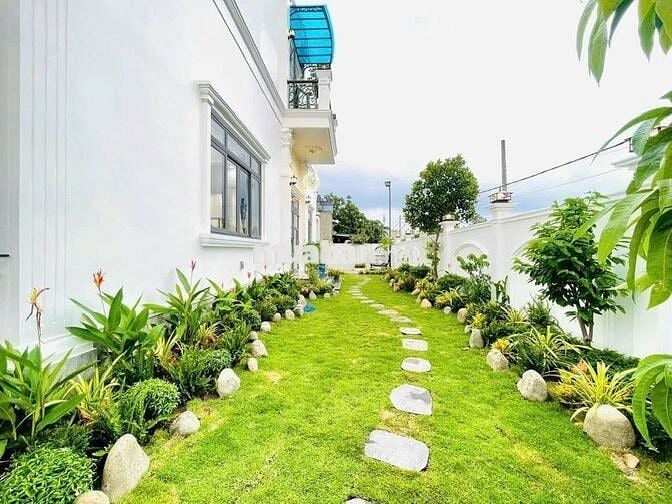 🏘️ Biệt Thự 1lầu 3phòng, dtsd 600m2,Mặt Tiền đường Tân Hiệp 🏘️