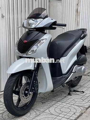 Honda SH150 Ý 2010 số máy 105 Trắng đen chính chủ