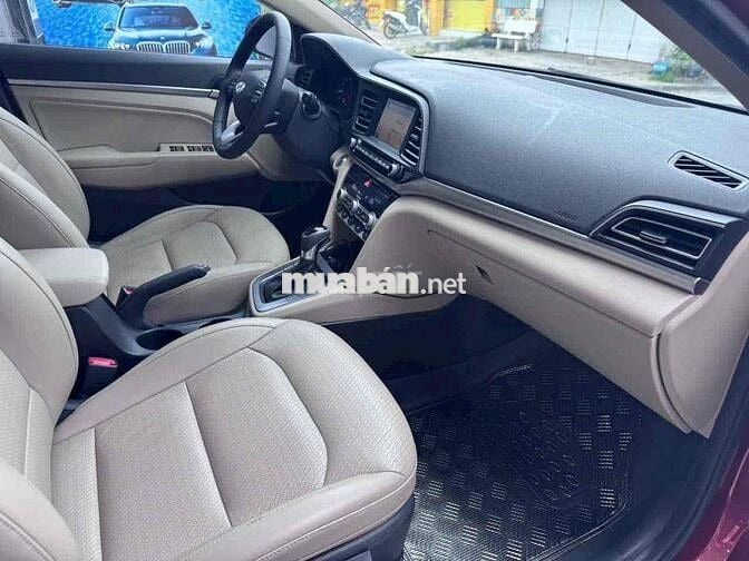 Hyundai Elantra 2019 2.0AT xe gia đình 1 chủ