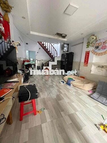 nhà đ 40 một lầu 2pn 3wc gần hiệp bình