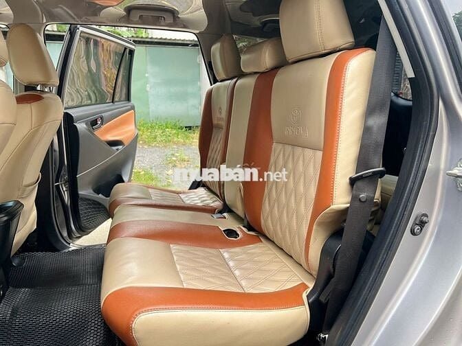 Toyota Innova 2.0E 2017- 99000 km