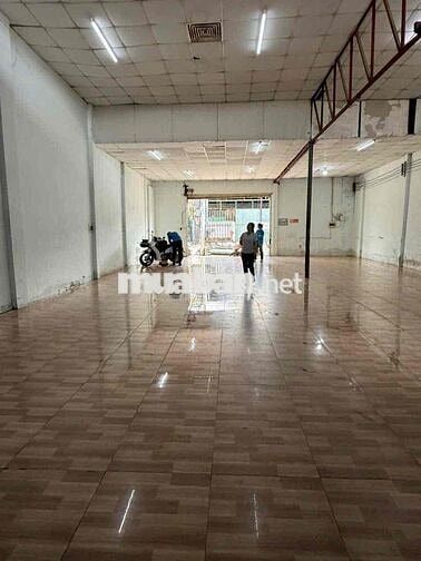 Cho thuê kho 250m2 (10m x 25m) nền lát gạch có sẵn 3 pha