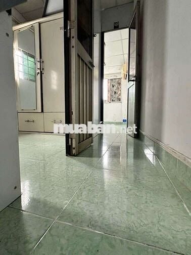 Nhà hẻm 11m2, 1 phòng ngủ, đường Nguyễn Cửu Vân, Q. Bình Thạnh
