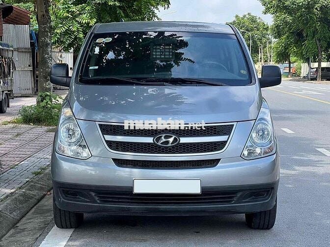 Hyundai Starex 2011 2.5D MT - 130000 km