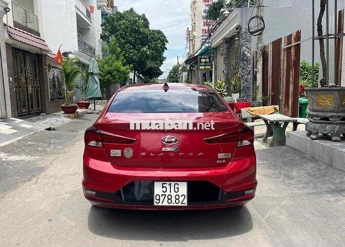 Hyundai Elantra 2019 2.0AT xe gia đình 1 chủ