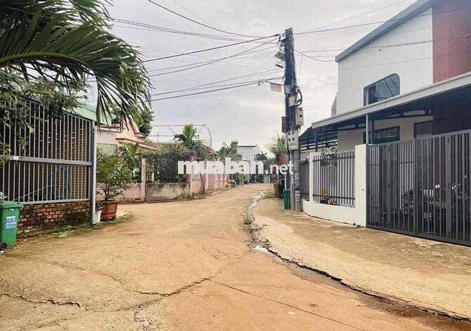 BÁN ĐẤT HẺM 128 NGUYỄN XUÂN NGUYÊN - BMT. 5x25M . GIÁ: 2,950 TỶ