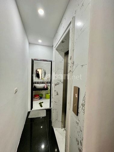 KIM NGƯU 40M2 HƠN 13 TỶ NỞ HẬU- Ô TÔ TRÁNH 15M - THANG MÁY - SIÊU HIẾM