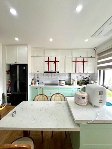 KIM NGƯU 40M2 HƠN 13 TỶ NỞ HẬU- Ô TÔ TRÁNH 15M - THANG MÁY - SIÊU HIẾM