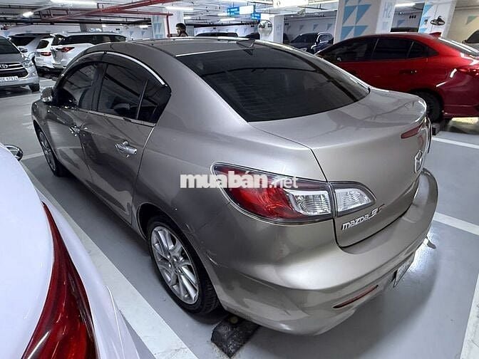 Mazda 3 2013 màu vàng cát số tự động