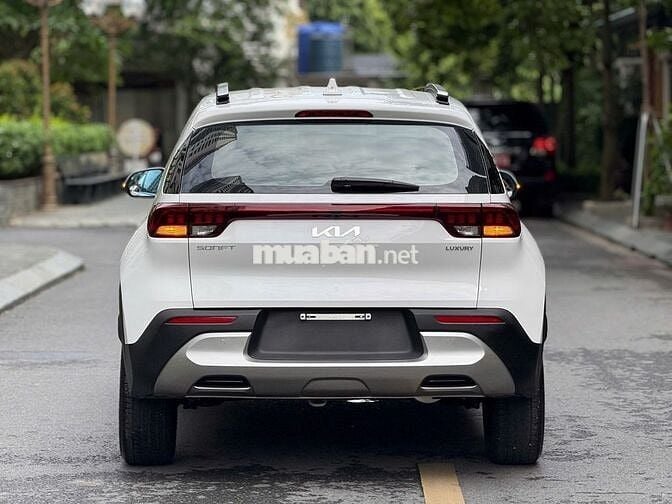 Kia Sonet SX Luxury 2023 màu trắng số tự động