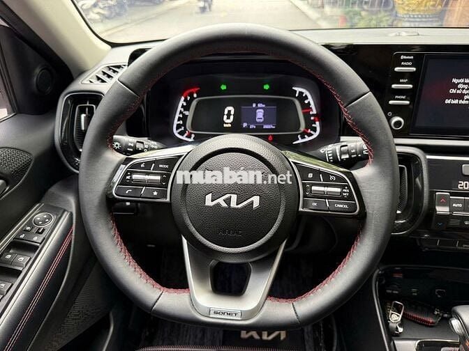 Kia Sonet SX Luxury 2023 màu trắng số tự động