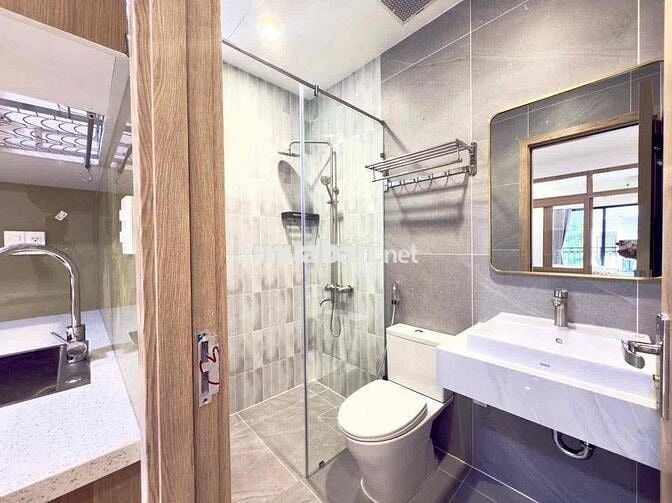 CHO THUÊ CĂN HỘ 1 PHÒNG NGỦ BAN CÔNG NGAY TRƯỜNG SA FULL NỘI THẤT