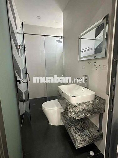 Phòng Studio Ban Công Full Nội Thất Thang Máy Mặt Tiền Tôn Đản Quận 4