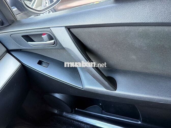Mazda 3 2013 màu vàng cát số tự động