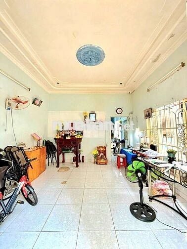 GÓC 2 MẶT TIỀN, HẺM XE HƠI TÂY THẠNH, 43M², 2 TẦNG BTCT, 2PN – 2WC.