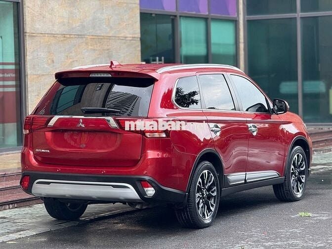 Mitsubishi Outlander 2.0 Premium 2021 Đỏ