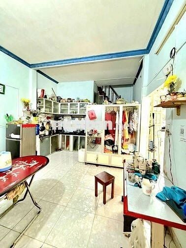 GÓC 2 MẶT TIỀN, HẺM XE HƠI TÂY THẠNH, 43M², 2 TẦNG BTCT, 2PN – 2WC.
