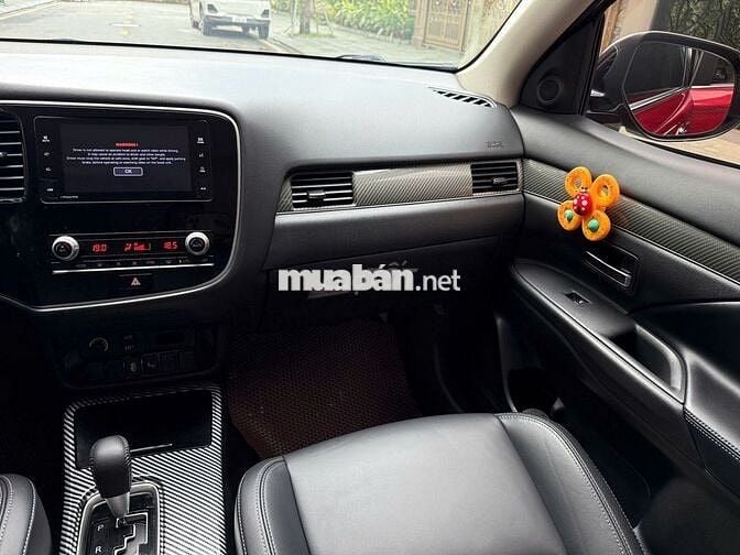 Mitsubishi Outlander 2.0 Premium 2021 Đỏ