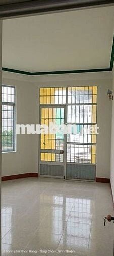 NHÀ PHỐ BIỂN, 2 MẶT TIỀN ,THUẬN LỢI MUA BÁN